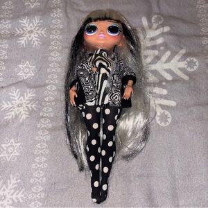lol doll black and white outfit